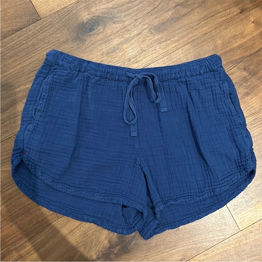 XiRENA Navy Gauze Drawstring Athletic Shorts